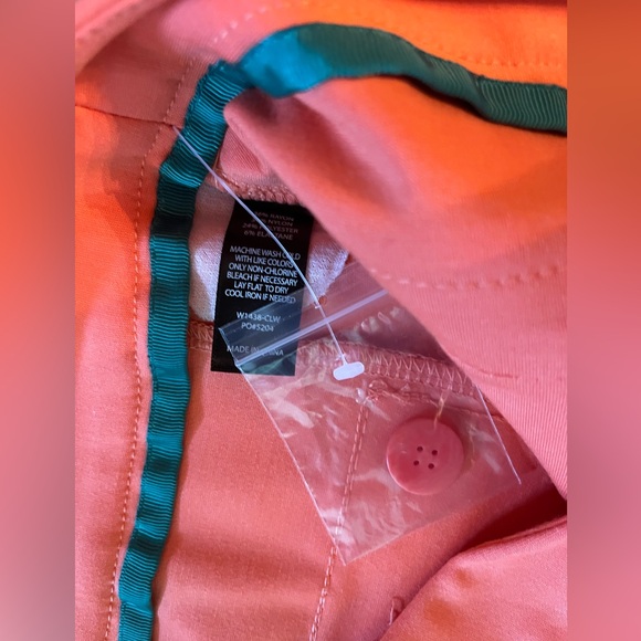 Betabrand cropped and cuffed trousers NWOT size large - Picture 4 of 5